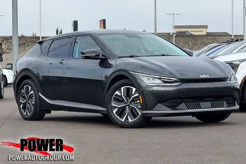 2023 Kia EV6 Light photo 1