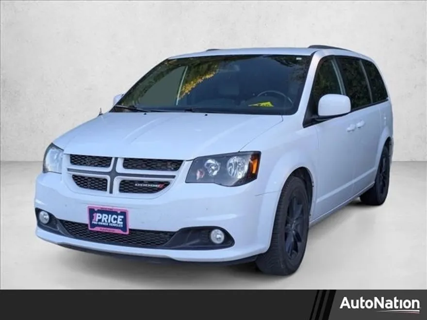 2019 Dodge Grand Caravan GT photo 1
