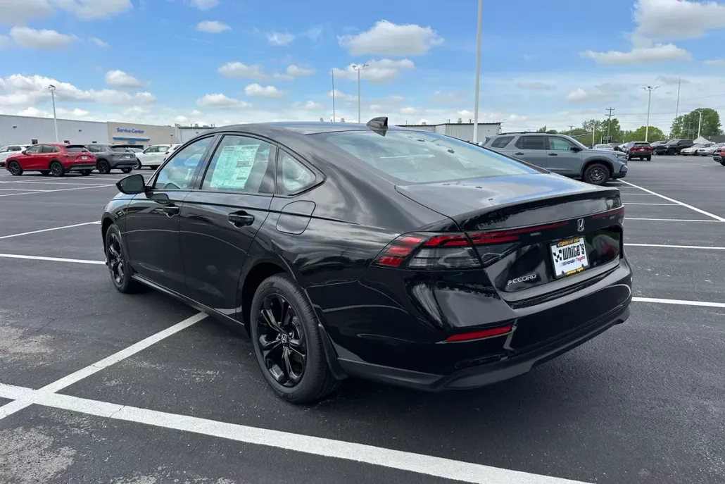 2025 Honda Accord 1.5T SE photo 1