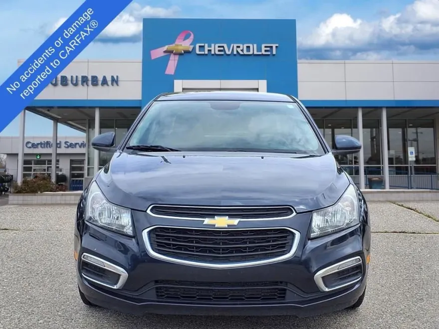 2016 Chevrolet Cruze LT photo 1