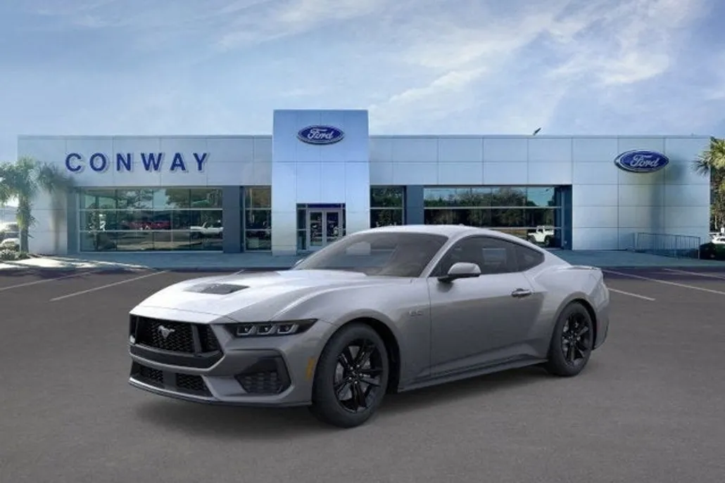 2025 Ford Mustang GT photo 1