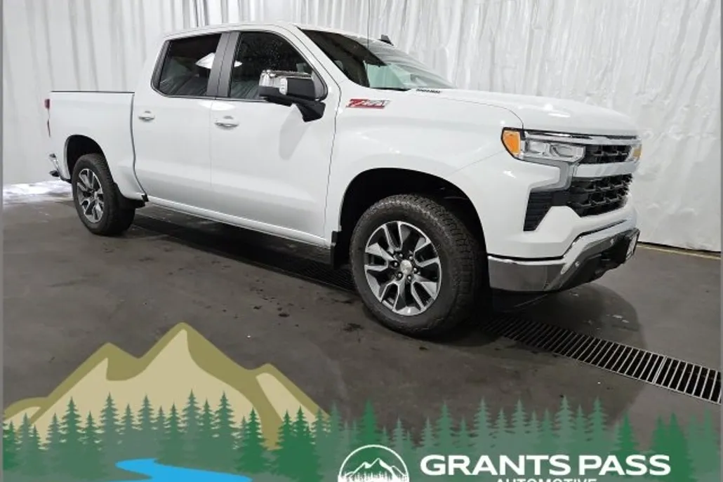 2025 Chevrolet Silverado 1500 LT photo 1