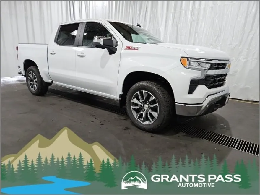 2025 Chevrolet Silverado 1500 LT photo 1