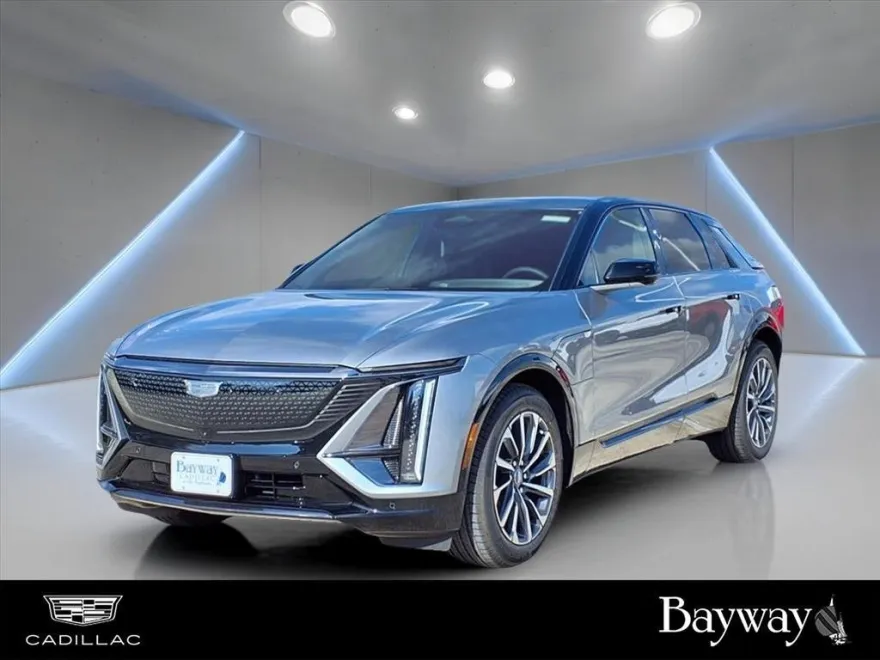 2025 Cadillac Lyriq Sport photo 1