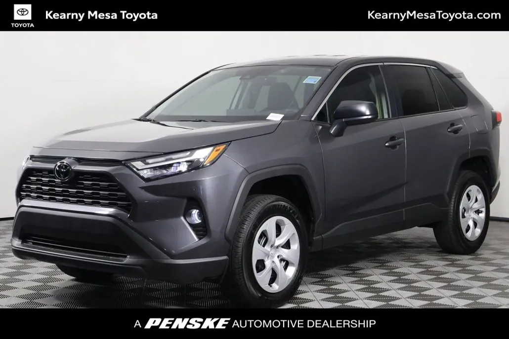2025 Toyota RAV4 LE photo 1