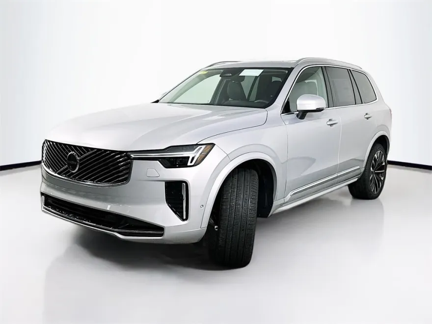 2025 Volvo XC90 B5 Plus photo 1