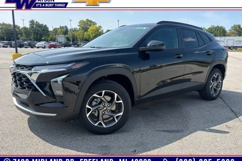 2025 Chevrolet Trax LT photo 1