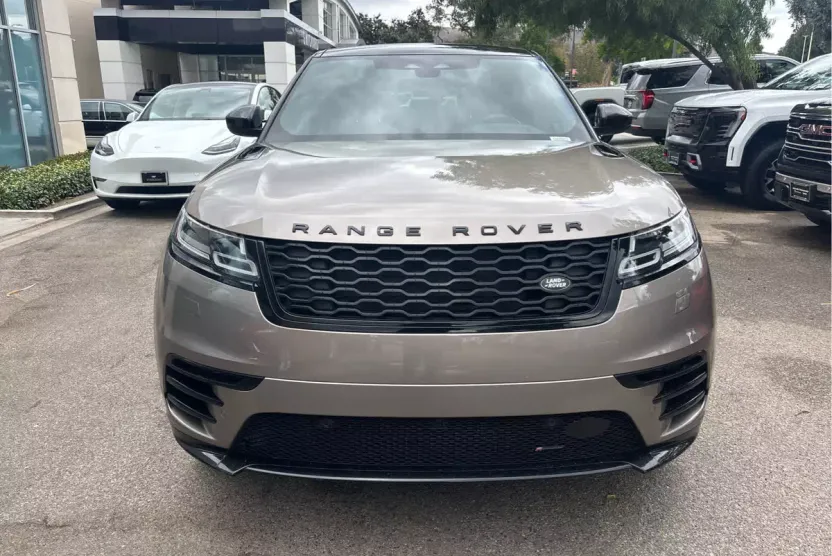 2022 Land Rover Range Rover Velar R-Dynamic S photo 1