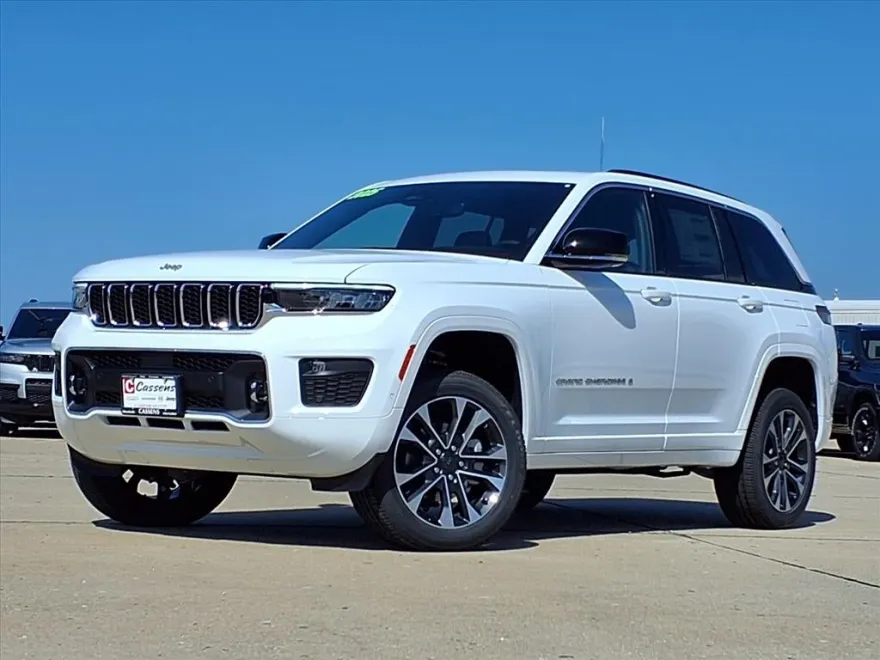 2025 Jeep Grand Cherokee Overland photo 1
