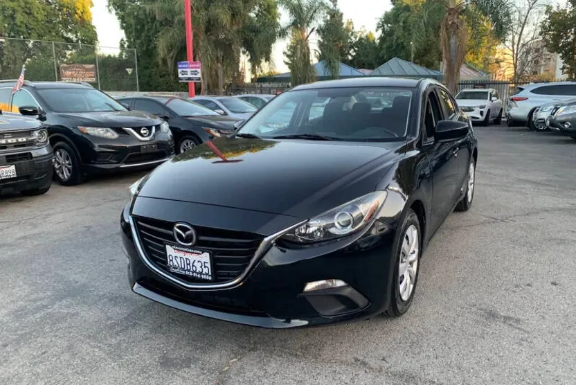 2014 Mazda Mazda3 i Sport photo 1