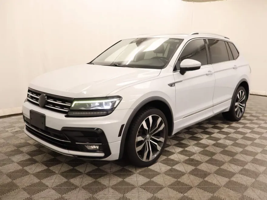 2019 Volkswagen Tiguan SEL Premium R-Line photo 1