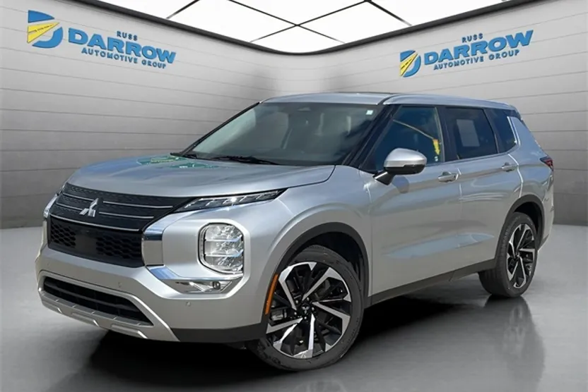 2024 Mitsubishi Outlander SE photo 1