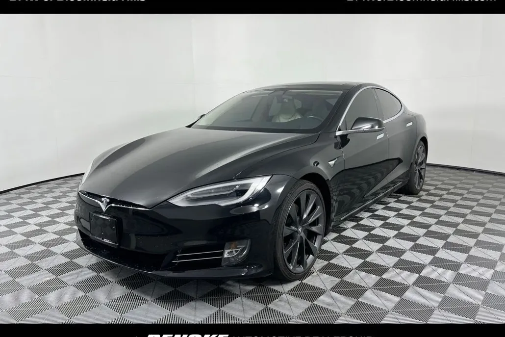 2019 Tesla Model S Long Range photo 1