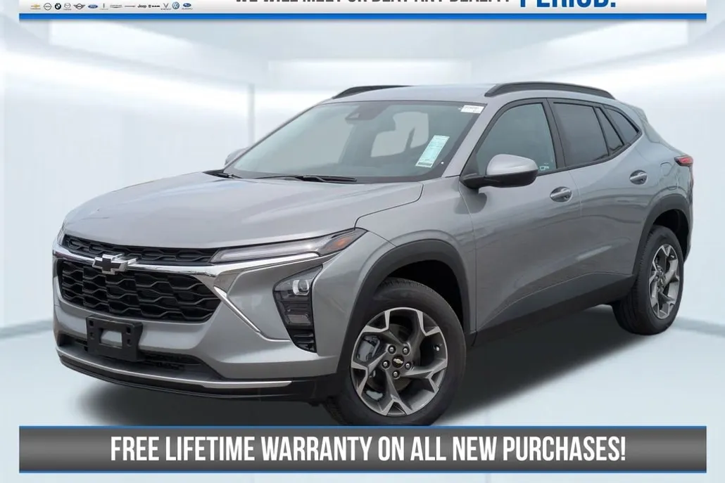 2025 Chevrolet Trax LT photo 1