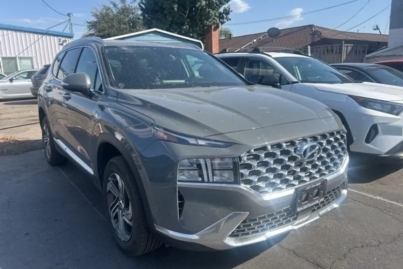 2022 Hyundai Santa Fe SEL photo 1