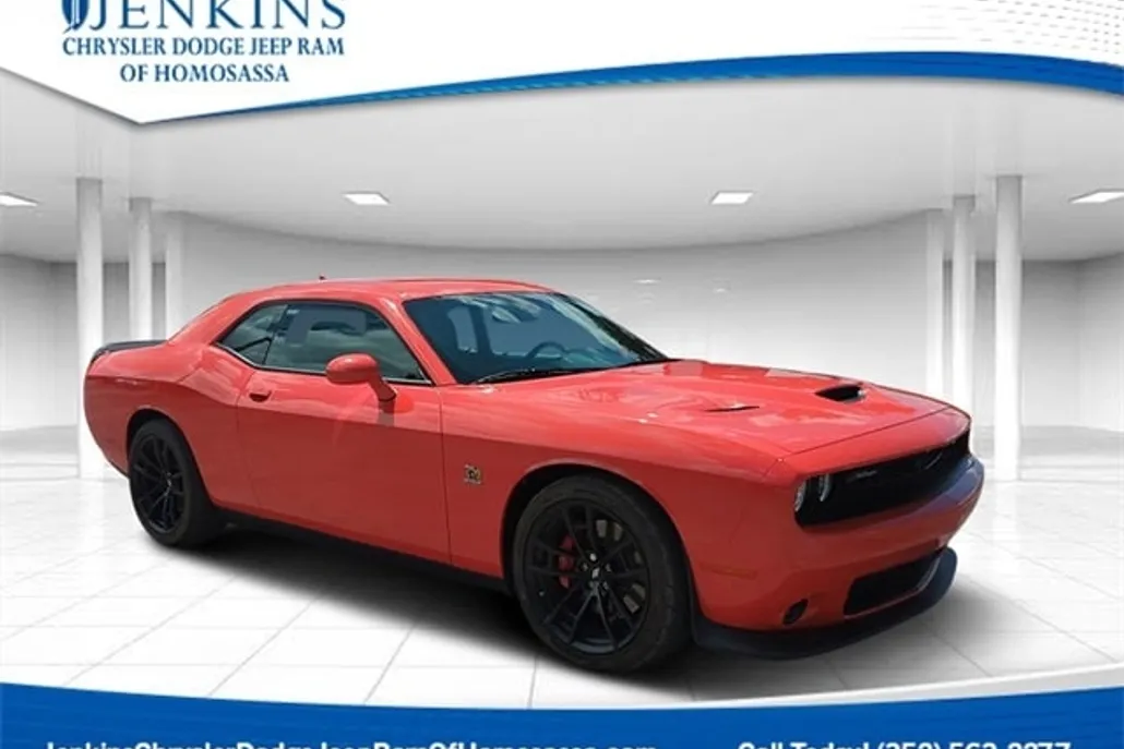 2021 Dodge Challenger R/T Scat Pack photo 1