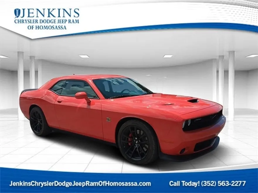 2021 Dodge Challenger R/T Scat Pack photo 1