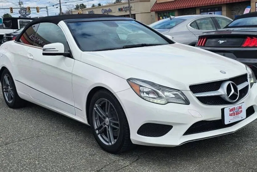 2014 Mercedes Benz E 350 photo 1