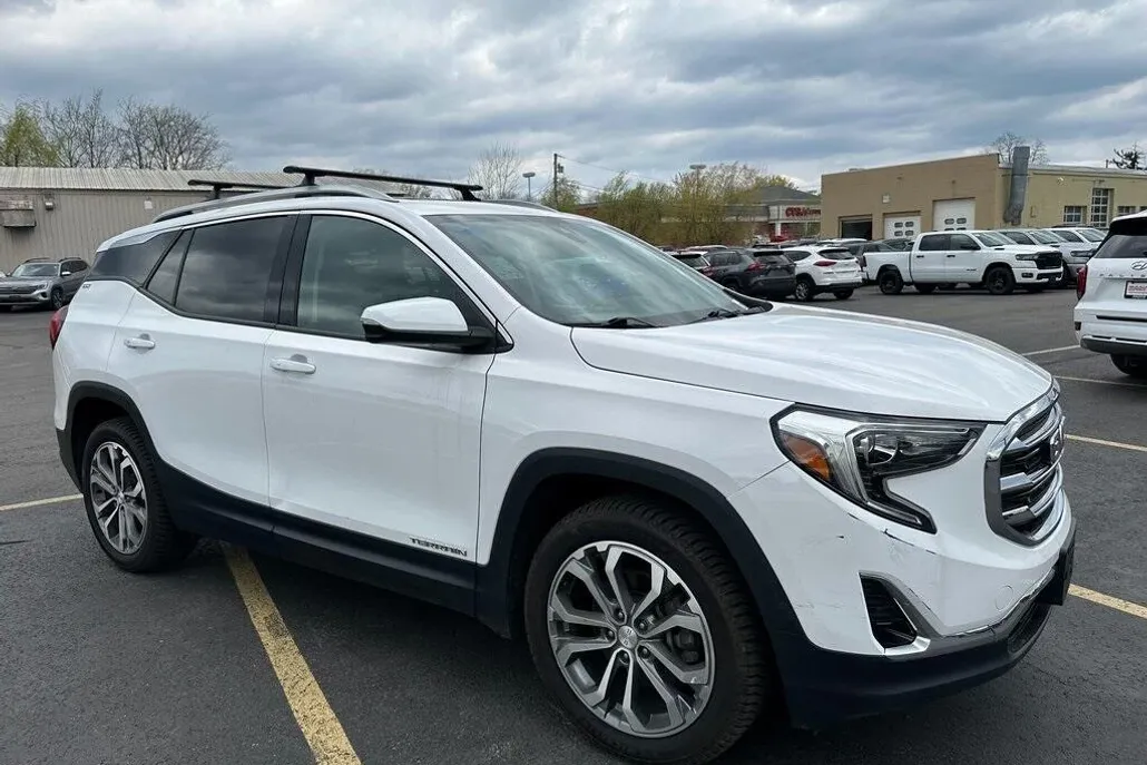 2020 Gmc Terrain SLT photo 1