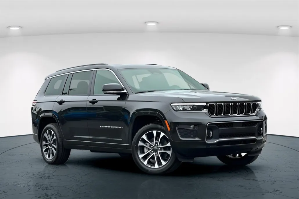 2024 Jeep Grand Cherokee Overland photo 1