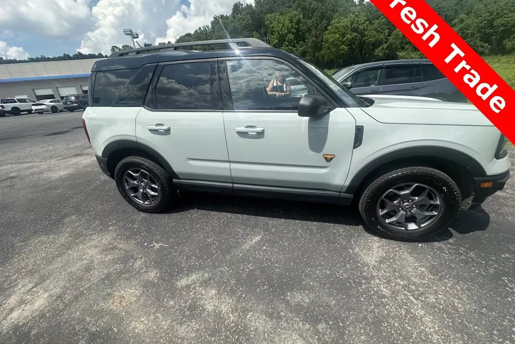 2024 Ford Bronco Sport Badlands photo 1