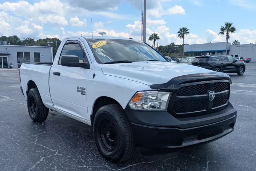 2019 Ram 1500 Classic Tradesman photo 1