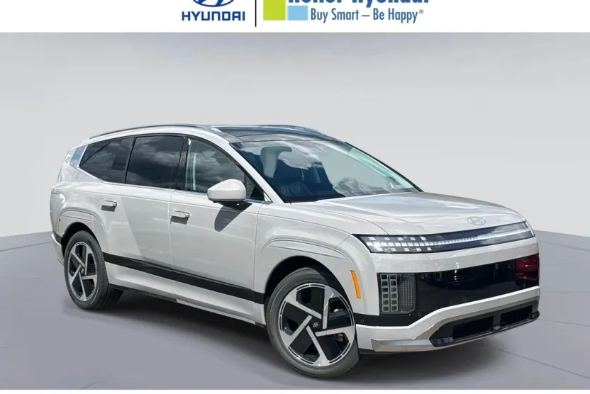 2026 Hyundai Ioniq photo 1