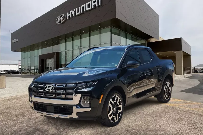 2025 Hyundai Santa Cruz Limited photo 1
