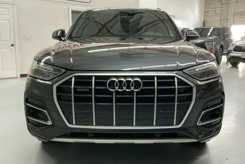 2021 Audi Q5 45 Premium photo 1