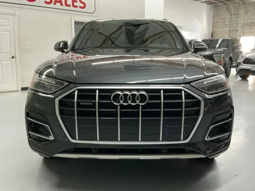 2021 Audi Q5 45 Premium photo 1