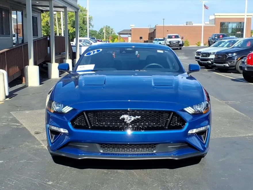 2022 Ford Mustang GT Premium photo 1