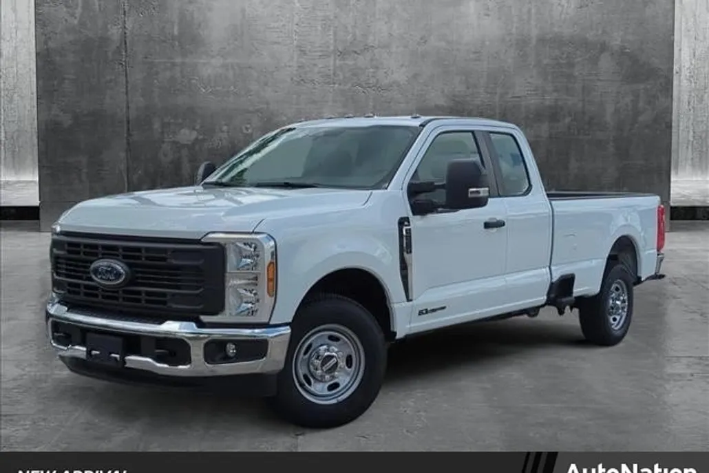 2025 Ford F-250 XL photo 1