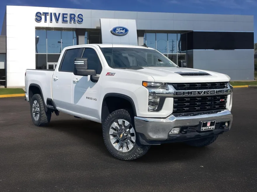 2022 Chevrolet Silverado 2500HD LT photo 1
