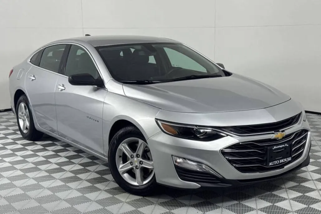 2020 Chevrolet Malibu LS photo 1