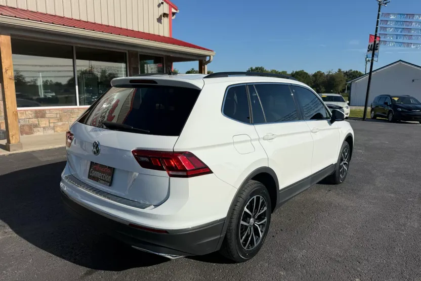 2021 Volkswagen Tiguan SE R-Line Black photo 1