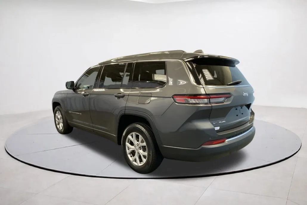 2022 Jeep Grand Cherokee Limited photo 1