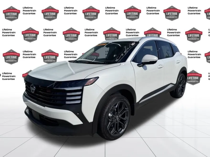 2025 Nissan Kicks SR photo 1