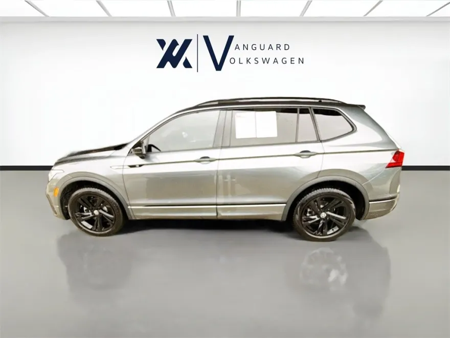 2024 Volkswagen Tiguan SE R-Line Black photo 1