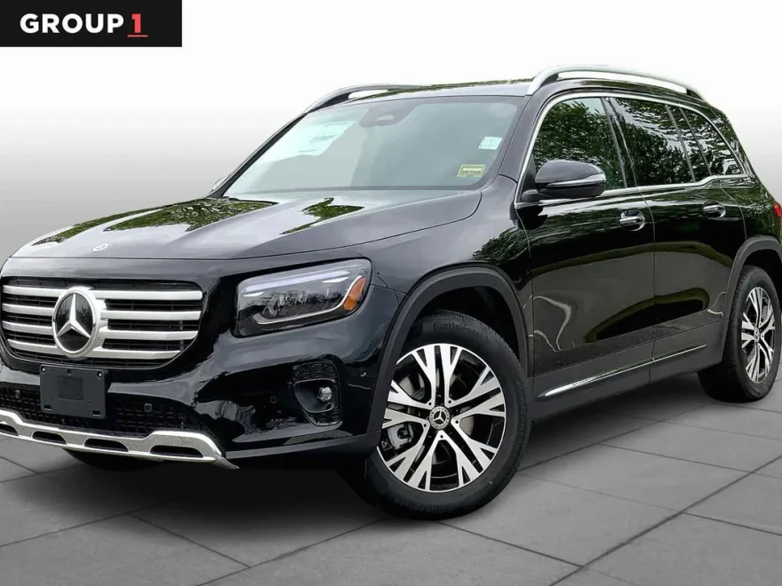 2025 Mercedes Benz GLB 250 4MATIC photo 1