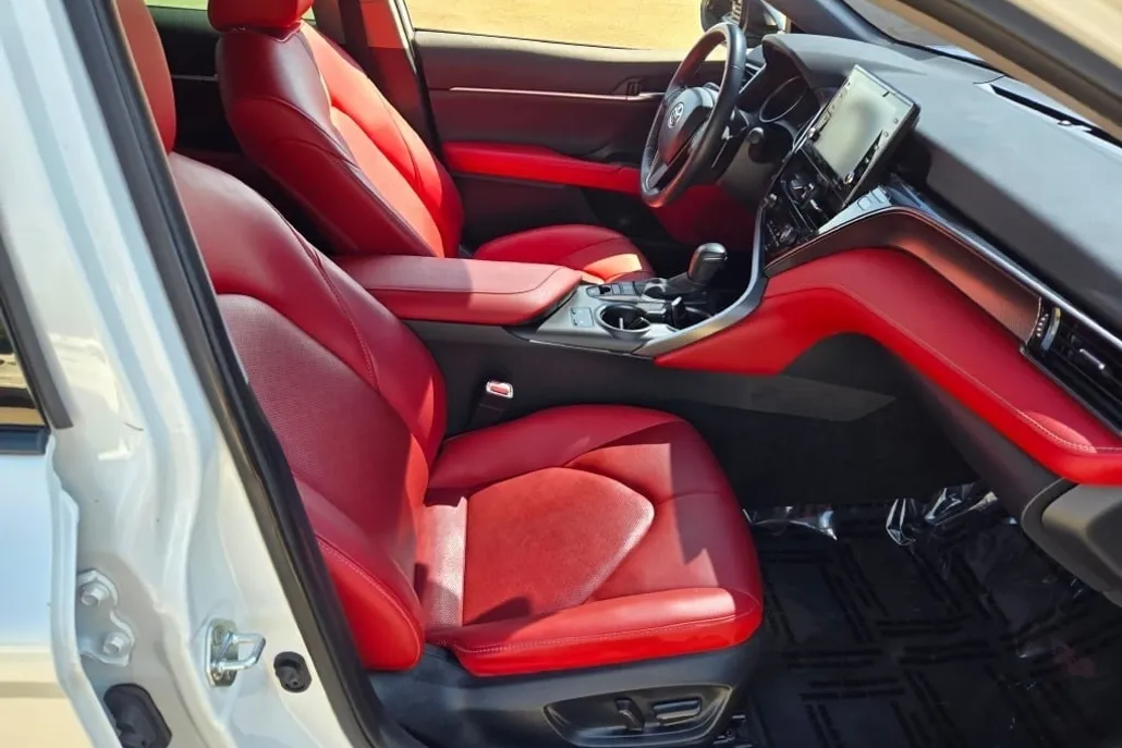 2022 Toyota Camry XSE photo 1