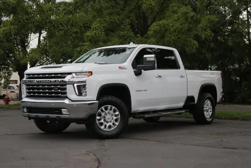 2022 Chevrolet Silverado 3500HD LTZ photo 1