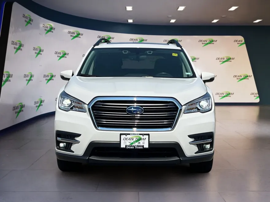 2022 Subaru Ascent Limited photo 1