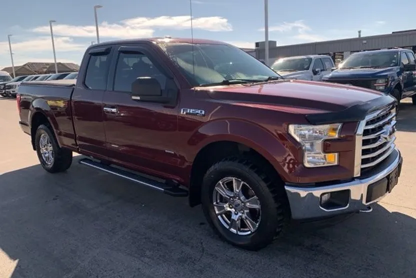 2015 Ford F-150 XLT photo 1