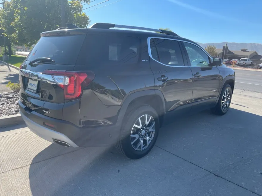 2023 Gmc Acadia SLT photo 1
