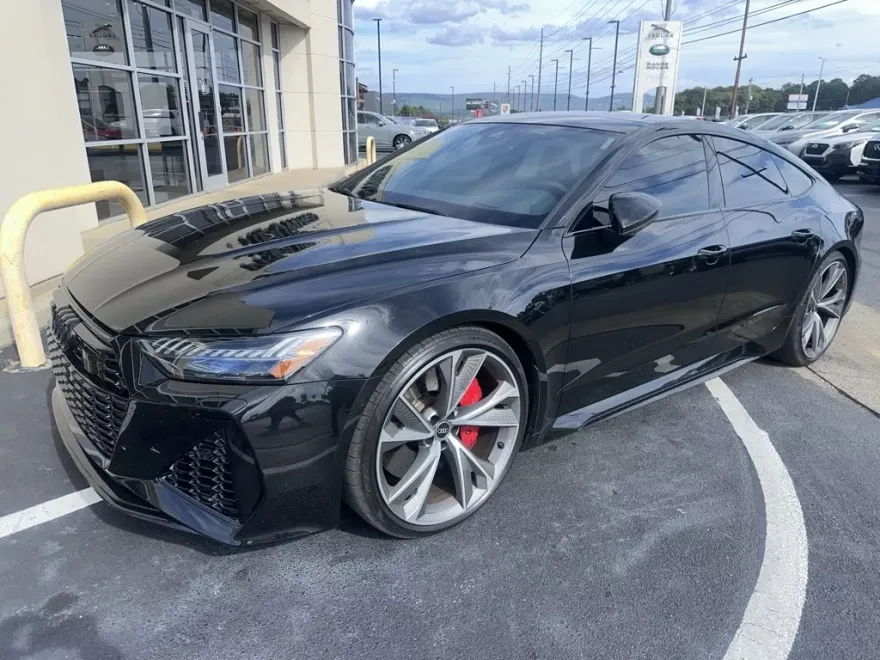 2021 Audi RS 7 photo 1