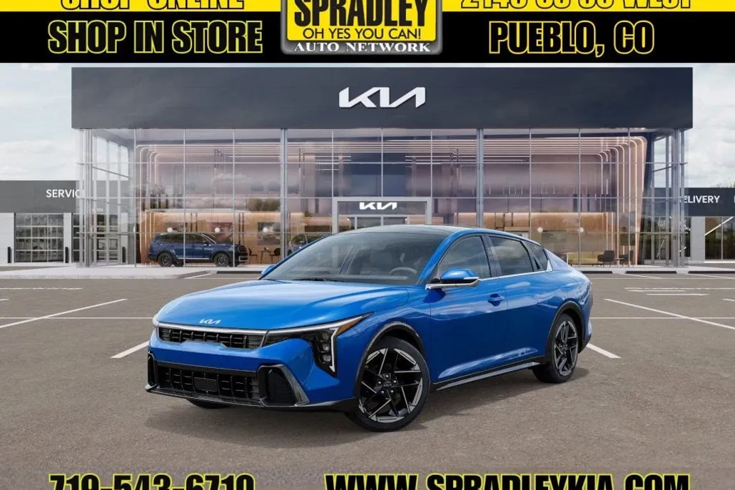 2025 Kia K4 GT-Line photo 1