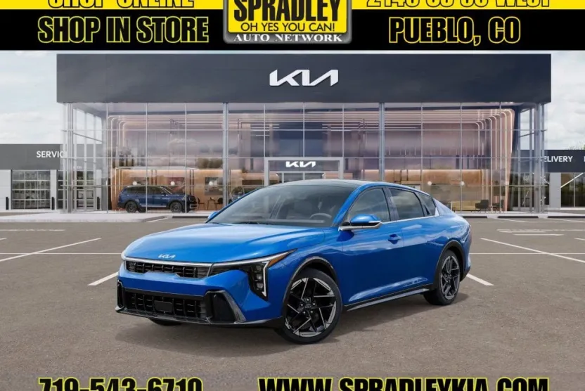 2025 Kia K4 GT-Line photo 1
