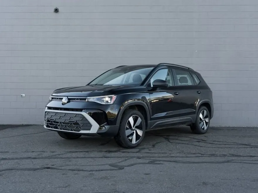 2025 Volkswagen Taos S photo 1
