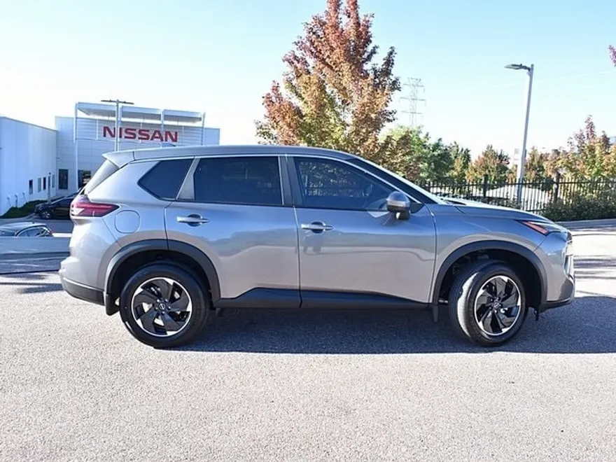 2026 Nissan Rogue SV photo 1