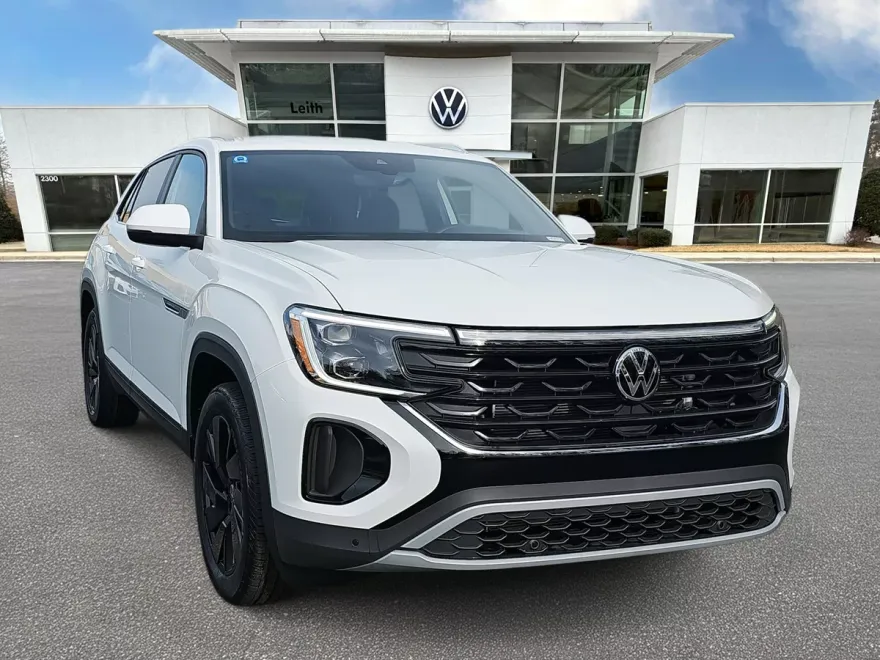 2025 Volkswagen Atlas Cross Sport SE Technology photo 1